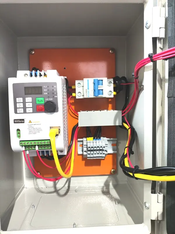 Inversor De Frequencia 3cv 220v + Potênciometro